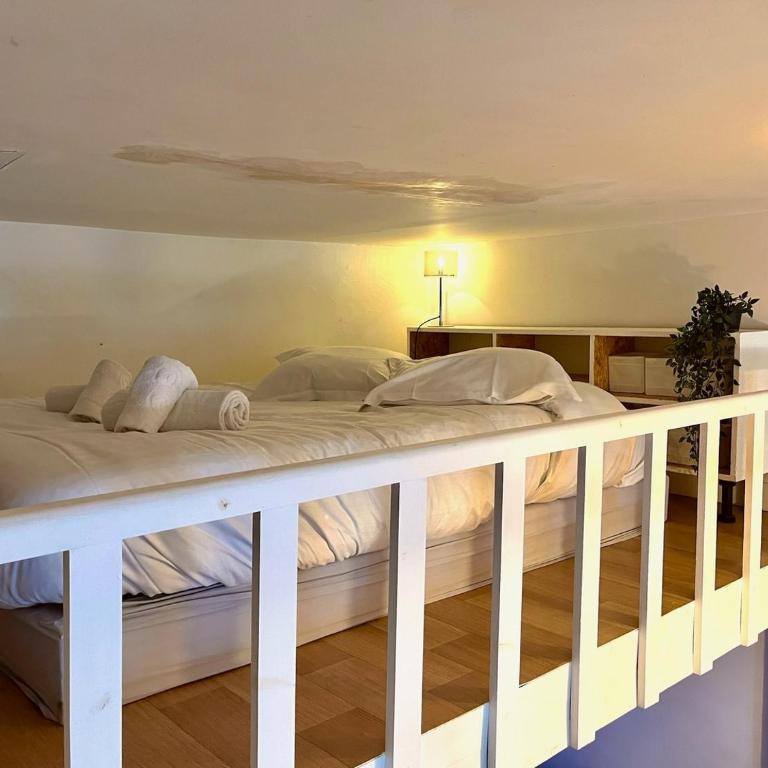 Apartment with Mezzanine – Student District - Maisonette Studio - 15