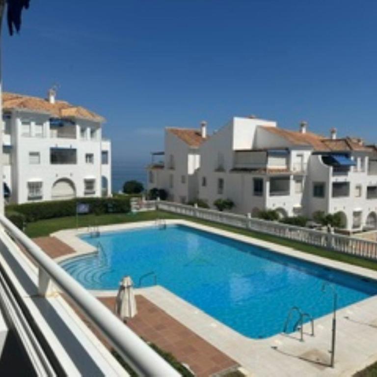 FUENTES A1 1E MENYBER - Apartment with Pool View - Two-Bedroom Apartment with Pool View - 11