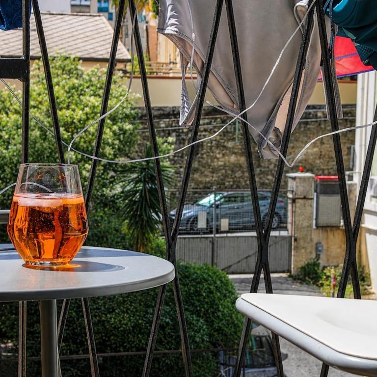 Midcentury design with a view - Apartment mit 1 Schlafzimmer, Balkon und Meerblick - 54