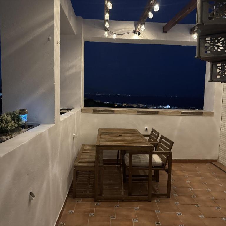 Casa Feliz - Stunning 2 bed Penthouse in Manilva with pool, sea and mountain views, close to the beach and facilities - Two-Bedroom Apartment - 20