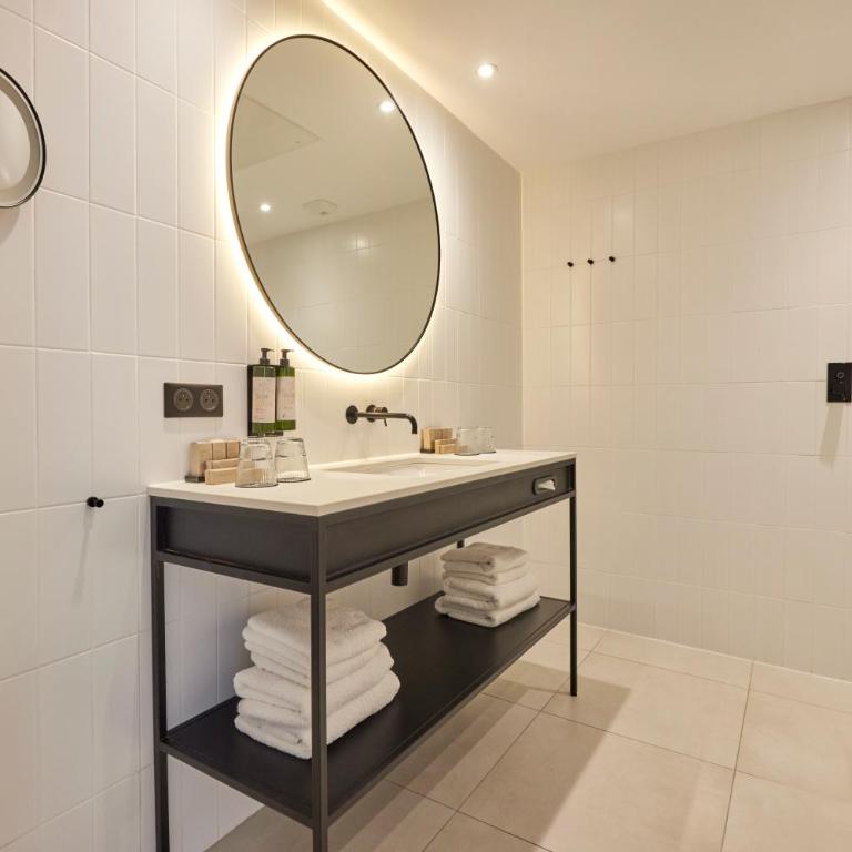 Van der Valk Hotel Bloom Saint Aygulf - Suite Familiale avec Baignoire - 5