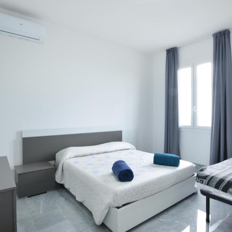 2 Bedroom Beautiful Apartment In Albenga - Two-Bedroom Apartment with Balcony - 4