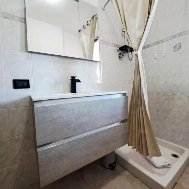 Sunny Terrace Apartments by Quokka 360 - Around Como - Appartamento Deluxe con 2 Camere da Letto - 13