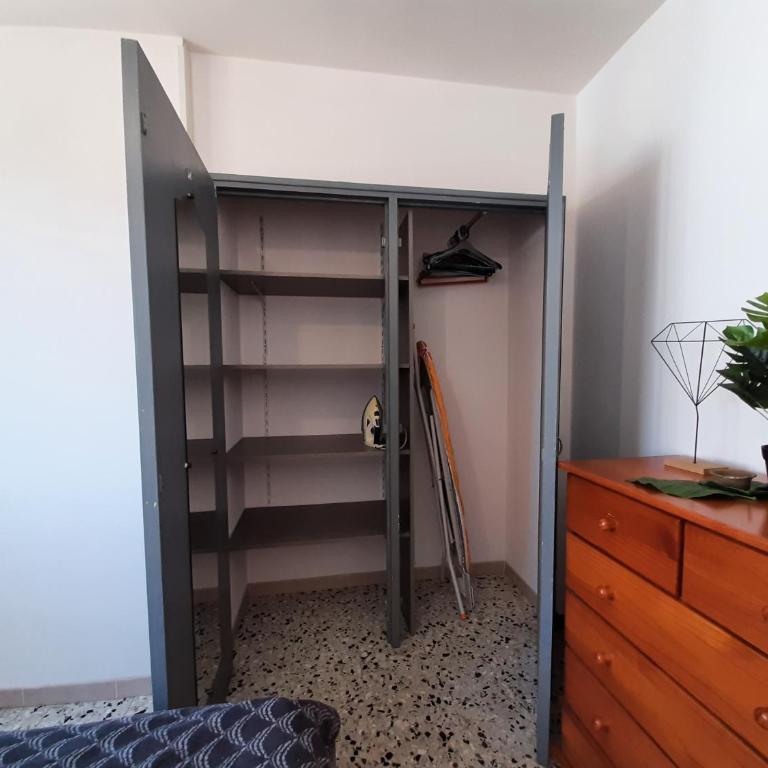 Charmant logement plain pied climatisé, 100 m de plage - Apartment mit 2 Schlafzimmern mit Balkon und Terrasse - 15