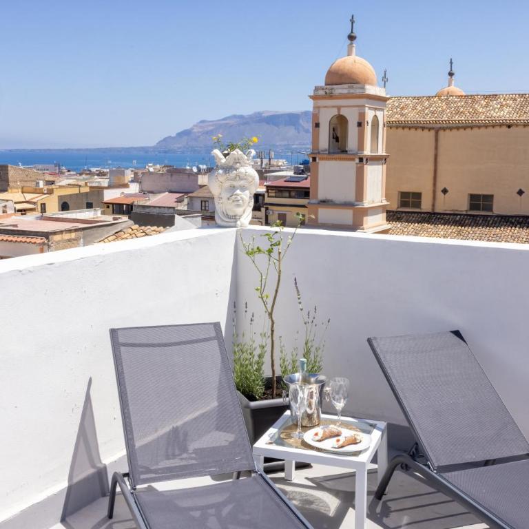 Palazzo Sorge - Sicilian Charm - Camera Queen con Balcone - 4