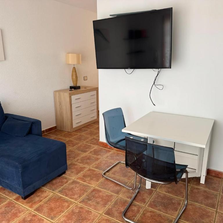 Apartments with Pool at Bounganvillas San Eugenio - Apartment mit 2 Schlafzimmern und Meerblick - 9