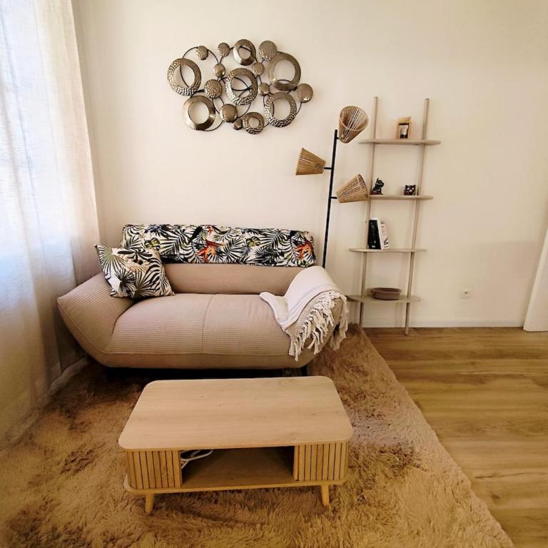 Élégant T2 au cœur du Toulon historique - Appartement 1 Chambre - 2