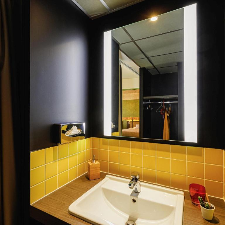 Greet Hotel Lyon Confluence - Chambre Familiale « Pop » pour 4 personnes - 4