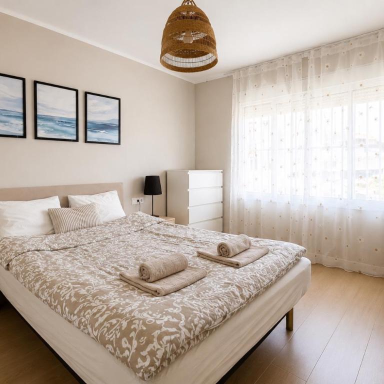 Lovely CASA DEL SOL close to the beach and Puerto Marina - Two-Bedroom Apartment - 6