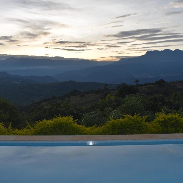 Modern house with mountainviews - Three-Bedroom Villa - 31
