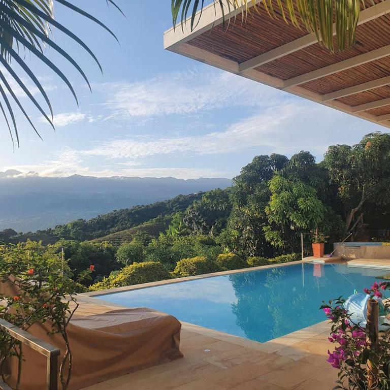 Modern house with mountainviews - Three-Bedroom Villa - 39