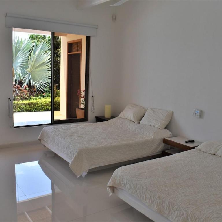 Modern house with mountainviews - Three-Bedroom Villa - 47