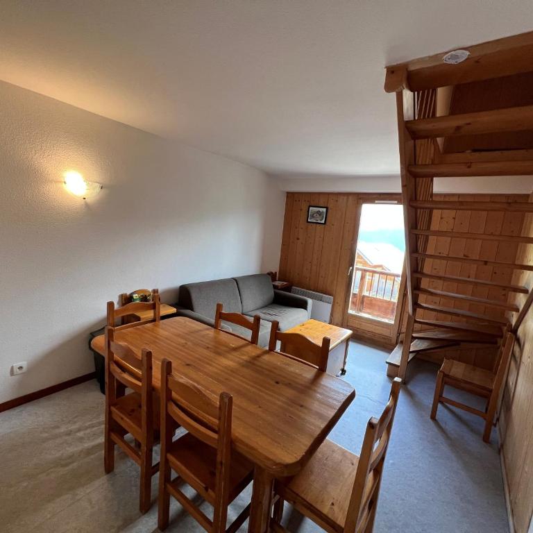 travelski home classic - Les Chalets de la Fontaine du Roi - Appartement en Duplex - 4