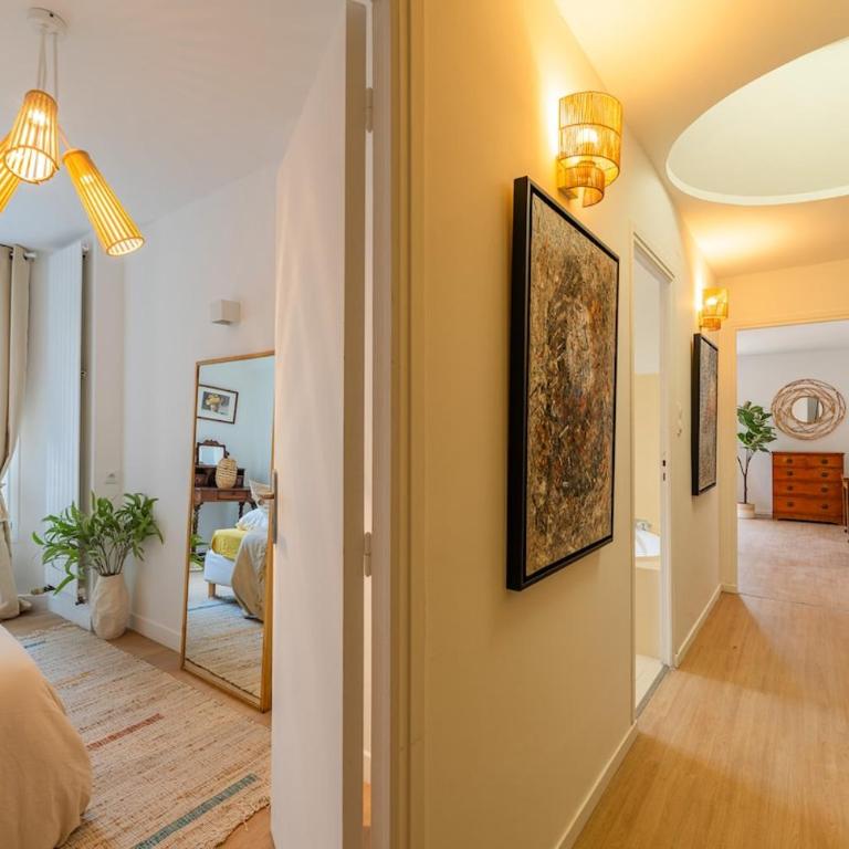 Villa with Sea View, Terraces & Private Garage - Villa - 6