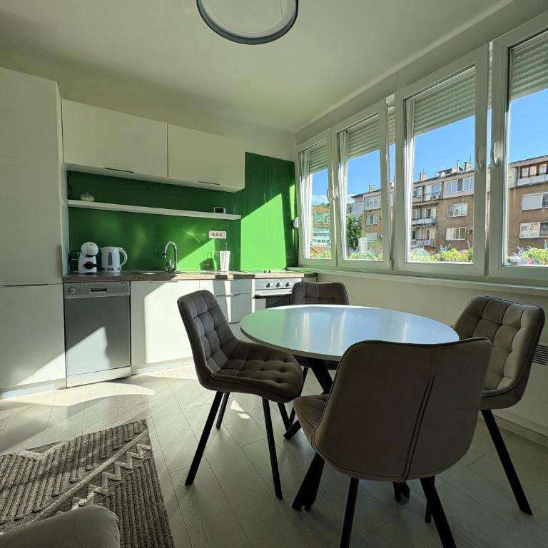 Central Stay Sarajevo - Two-Bedroom Apartment - 4