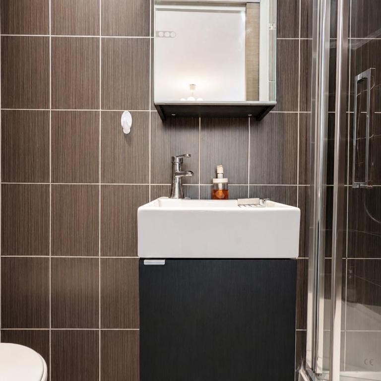 Studio cosy Buttes-Chaumont - 2 personnes - Appartement 1 Chambre - 7