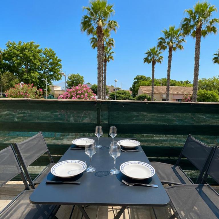 Duplex avec Balcon - Climatisation - 150 m de la plage - Appartement Familial 2 Chambres - 1