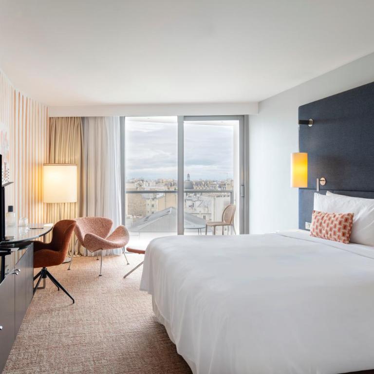 Renaissance Paris Arc de Triomphe Hotel - Chambre Prestige avec Balcon - Vue sur Jardin - 5