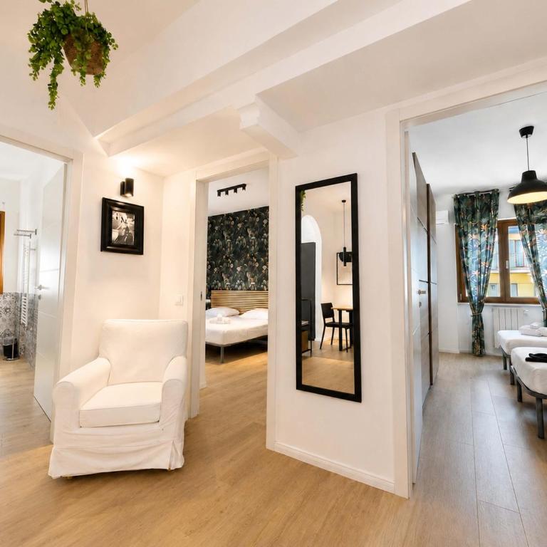 AMORE RENTALS - La Casetta di Anna - Appartamento con 2 Camere da Letto - 2