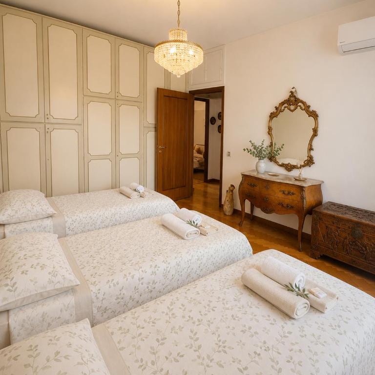 Ampio Appartamento di Prestigio 180 mq con Triplo Salone Zona Signorile Milano - Appartamento con 4 Camere da Letto e Balcone - 6