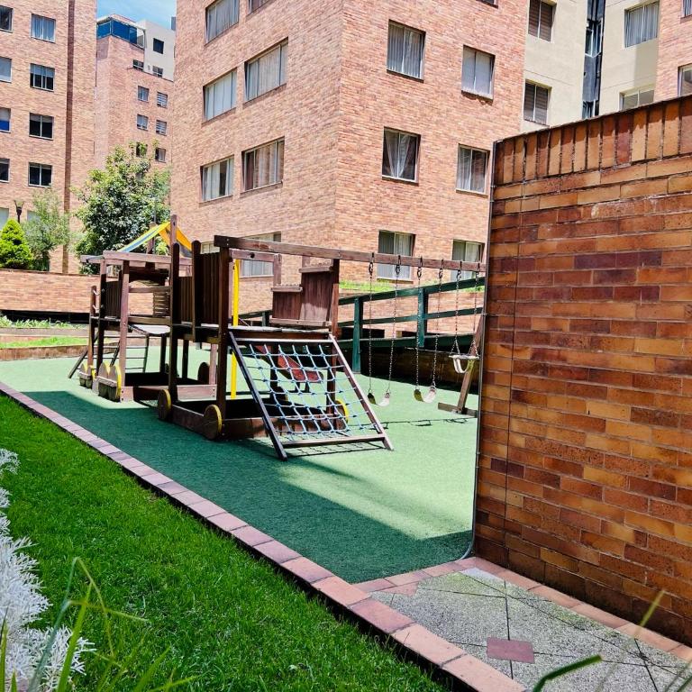 Flat familiar en Av Granados céntrico - Apartamento de 3 dormitorios Premium - 12