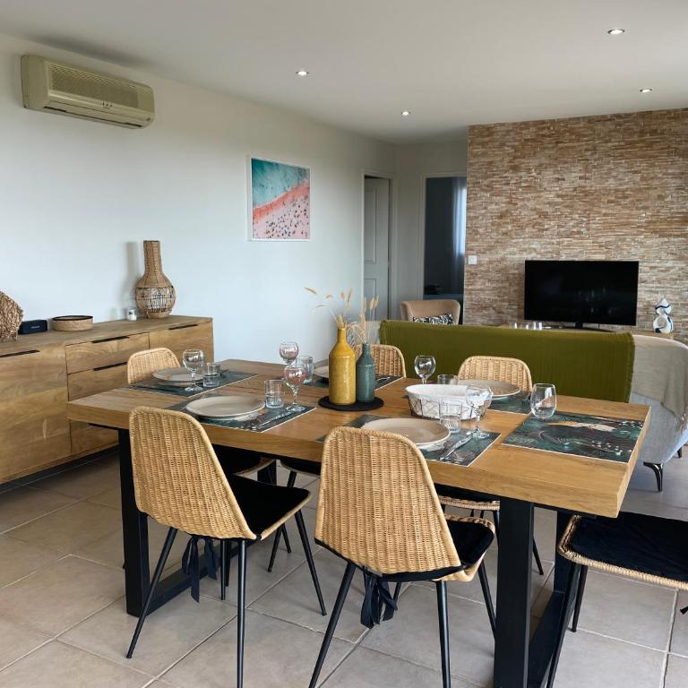 Spacieux apt à proximité du port: clim et parking - Apartment mit 3 Schlafzimmern - 20