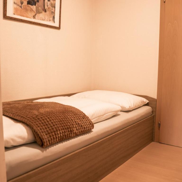 Landhaus am Hügel - Dreibettzimmer - 4