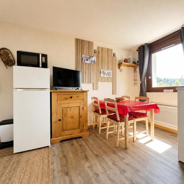 Studio moderne et lumineux avec vue sur le Mont Charvin. Parking privatif - FR-1-505-222 - Studio - 5