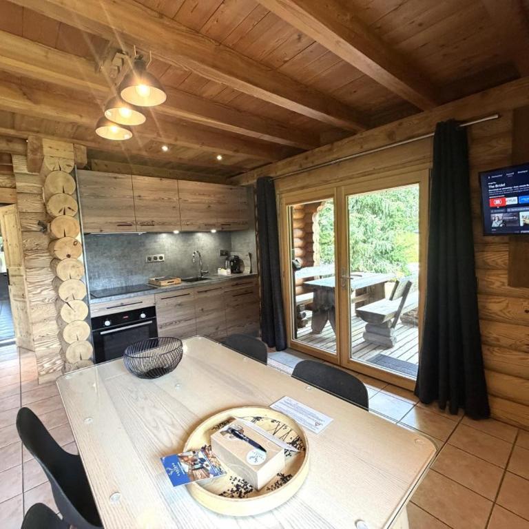 L'OURS NOIR Chalet en rondins - Chalet con 2 Camere da Letto - 10