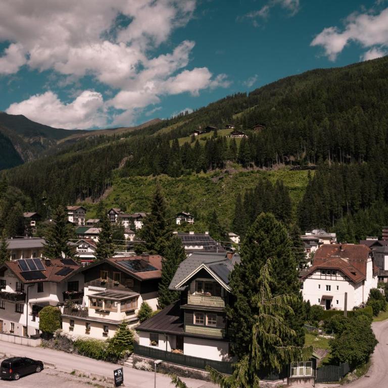 Landhaus am Hügel - Doppelzimmer mit Balkon - 3