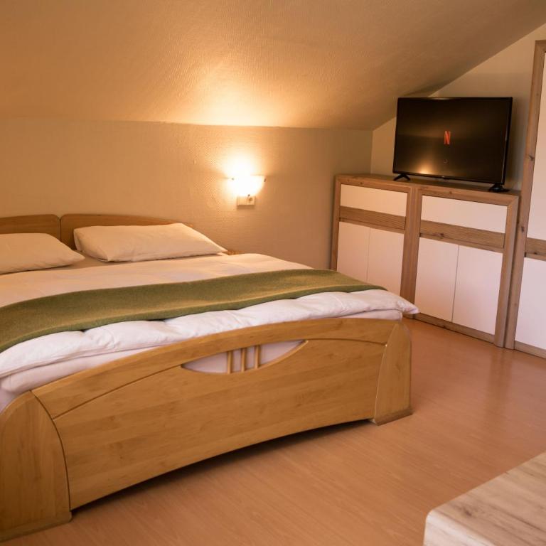 Landhaus am Hügel - Apartment mit 1 Schlafzimmer und Balkon - 9