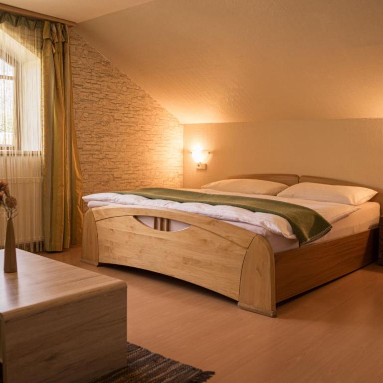 Landhaus am Hügel - Apartment mit 1 Schlafzimmer und Balkon - 5