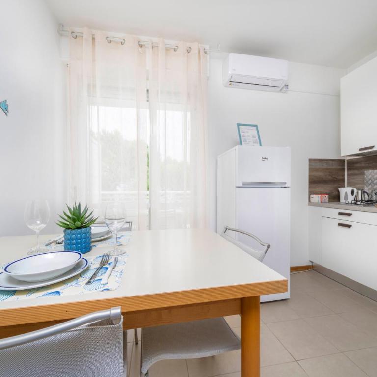 GuestHost - La Casa al Mare Apartments with Parking - Estudio - 10