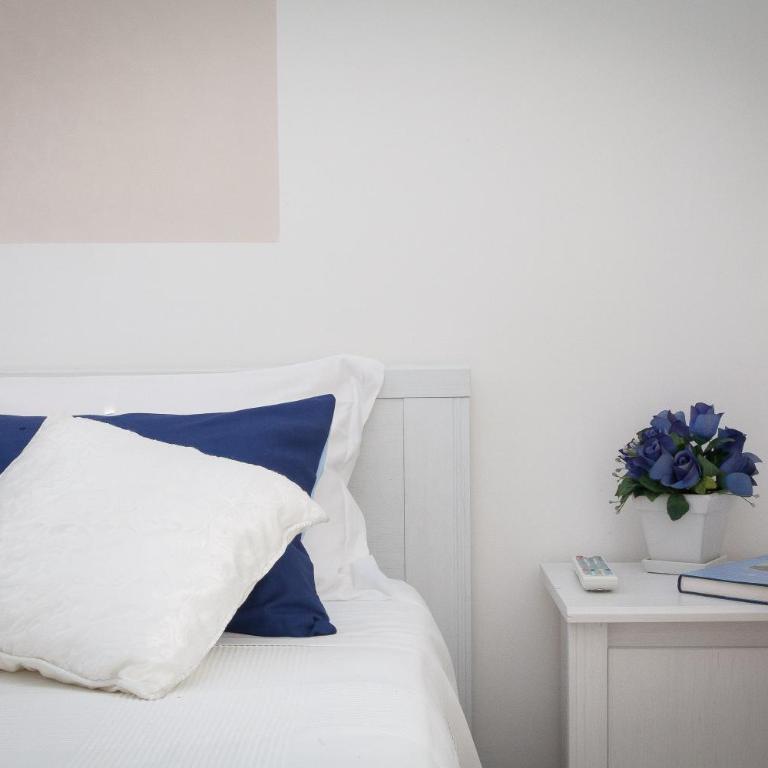San Peter Angels - Large Double Room - 6