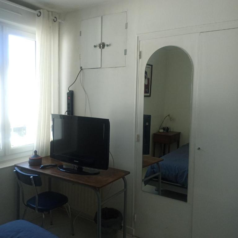 chambres 1 et 2 - Chambre Lits Jumeaux Standard avec Salle de Bains Commune - 6