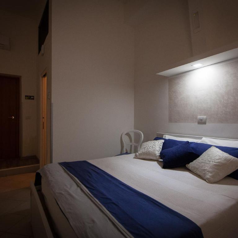 San Peter Angels - Large Double Room - 4