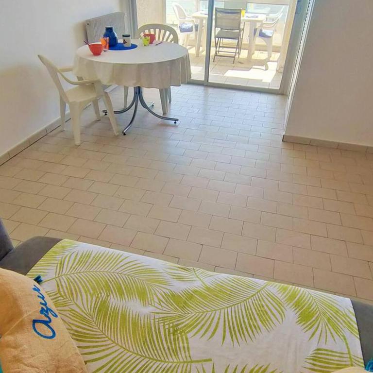 Appartement T2 lumineux proche plage et centre - FR-1-696-77 - Apartment - 8