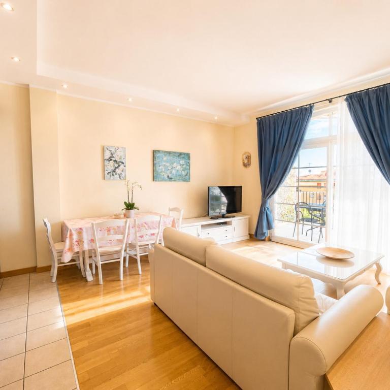 Appartamento 312 by Theater Home - Apartment mit Poolblick - 3