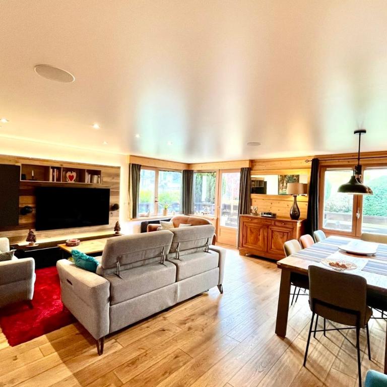 Renovated village house with terrace and quiet - Chalet - 5