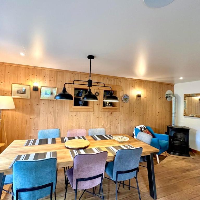 Renovated village house with terrace and quiet - Chalet - 6