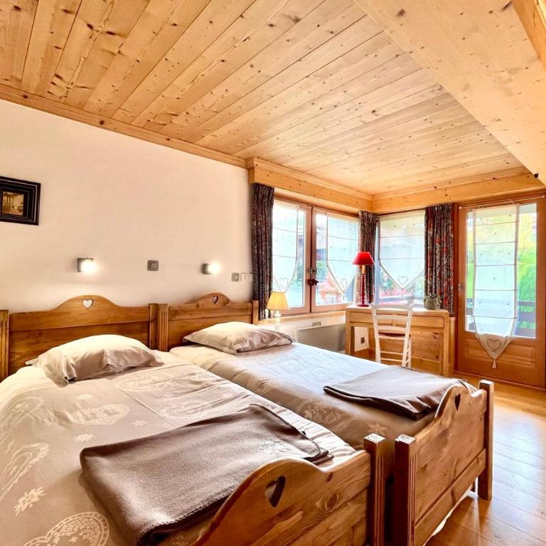Renovated village house with terrace and quiet - Chalet - 11