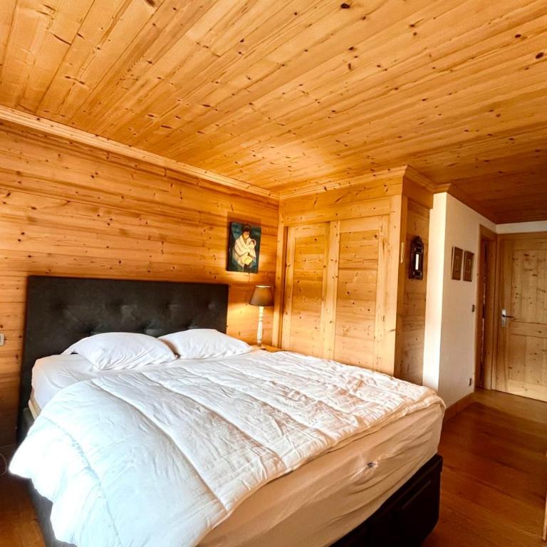 Renovated village house with terrace and quiet - Chalet - 14
