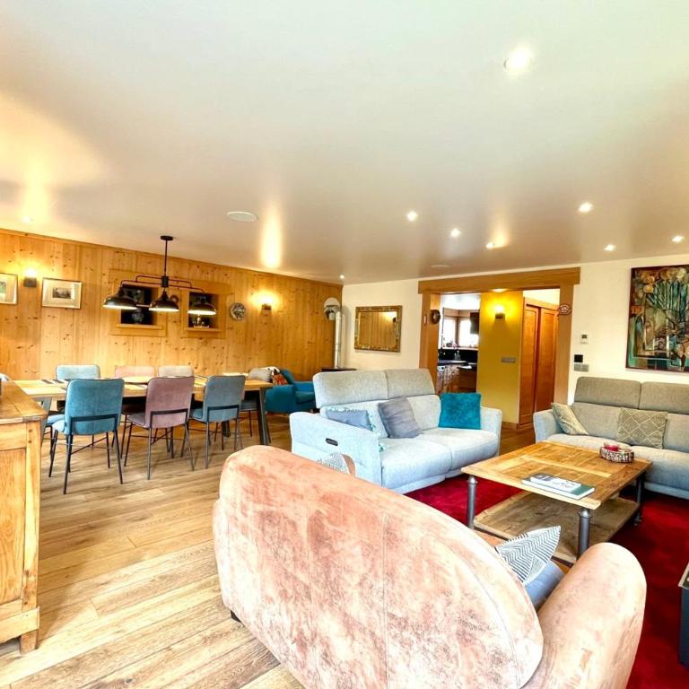 Renovated village house with terrace and quiet - Chalet - 28
