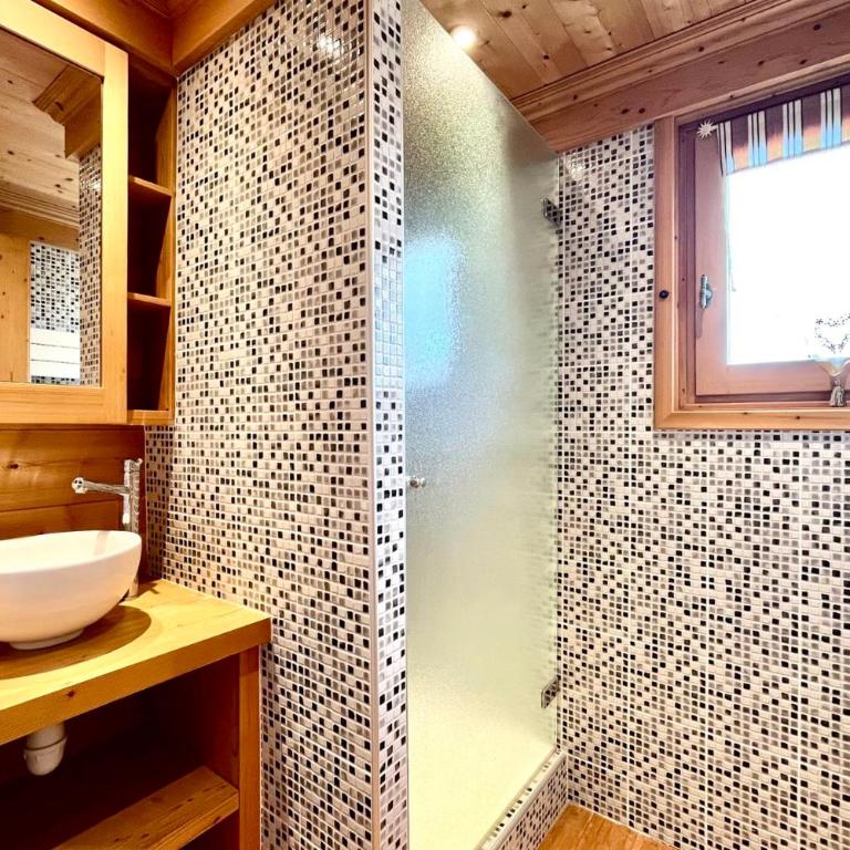Renovated village house with terrace and quiet - Chalet - 16