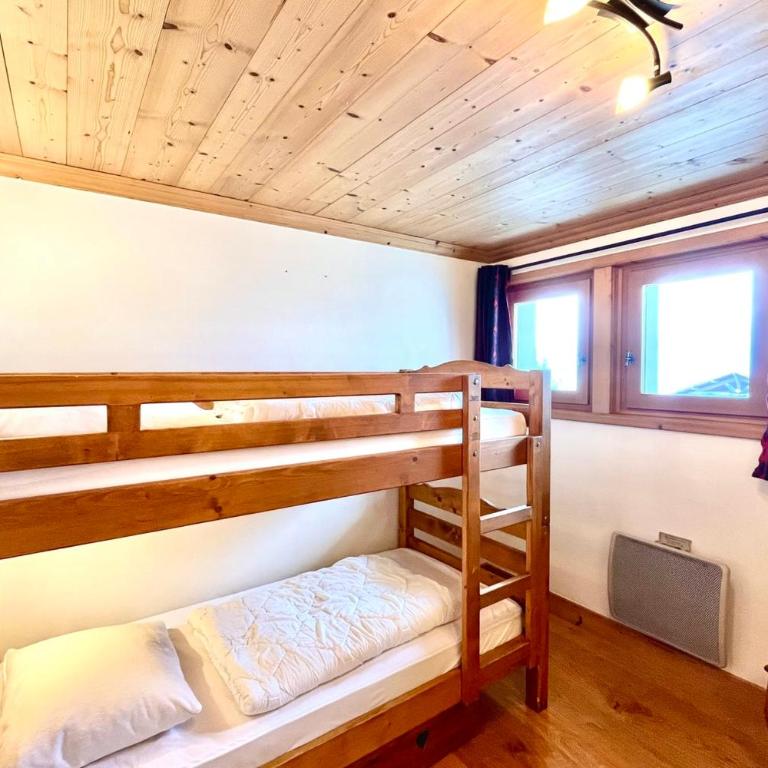 Renovated village house with terrace and quiet - Chalet - 19