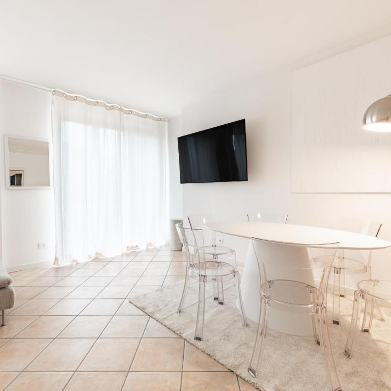 Dolce Vita- Luxury Attic Lake View - Appartamento con 3 Camere da Letto e con Vista - 3