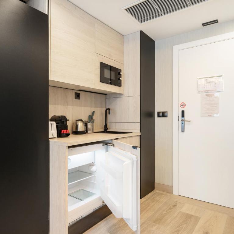 Dobo Madrid SB204 - Doppelzimmer - 1