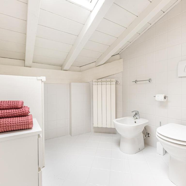 Dolce Vita- Luxury Attic Lake View - Appartamento con 3 Camere da Letto e con Vista - 35