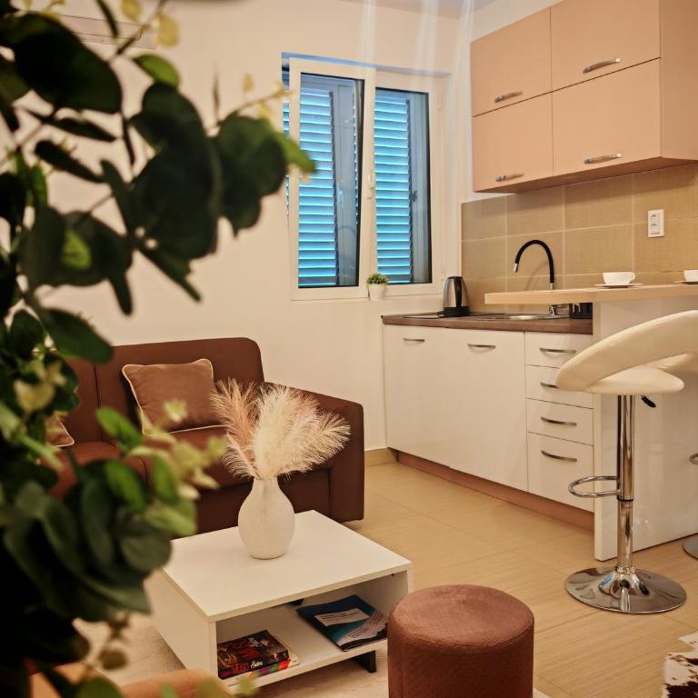 Boulevard Apartments - Studio-Apartment - 4