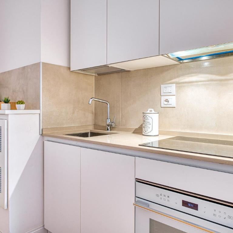 GuestHost - Apartment Suite Baglioni - Apartamento Estudio - 21